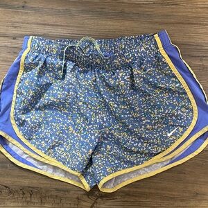 Nike tempo Women's Athletic Shorts in Blue with Yellow large